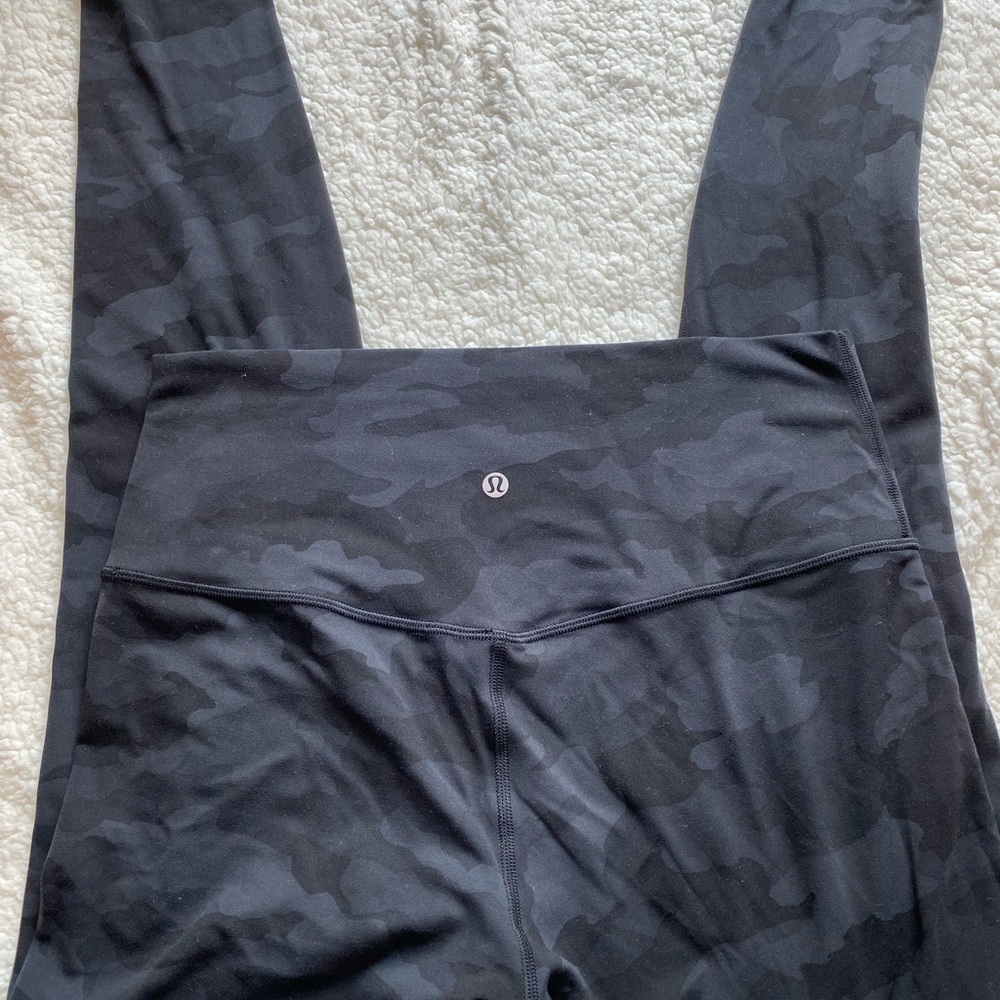 LULULEMON CAMO LEGGINGS